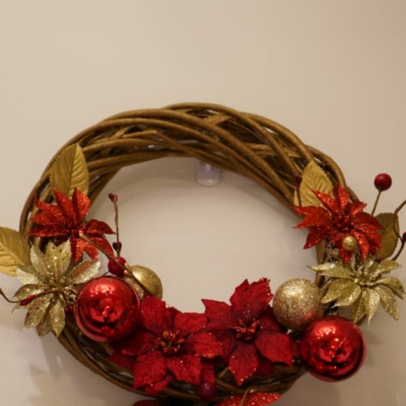 Homemade Golden Wreath - Picture 1 of 3